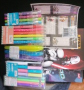 Zestaw ołówki, długopisy, zakreślacze, mazaki