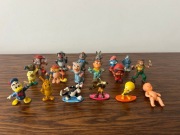 Figurki Smerfy Mapety Donald Pszczółka Tweety Figurki kolekjonerskie PRL