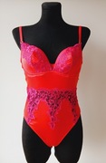 Body Guess M czerwony,fuksja 
