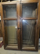 Drewniane okno (sosna)