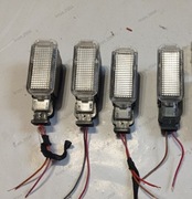 Lampka biała osłonka drzwi,bagażnika Audi A3 8p,A4 B6 B7,vw,Seat,Skoda