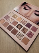 Paleta cieni Huda Beauty Nude ślubna