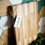 Deska do serwowania/ozdobna na nóżkach - Orzech