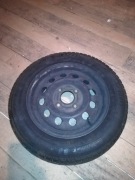 Felgi stalowe z oponami zimowymi Ford Fiesta MK4 