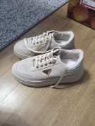 Buty sprzedam w b.dorym stanie 