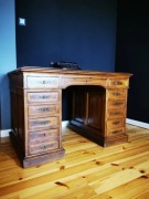 Biurko gabinetowe kolonialne