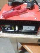 Prostownik 6/12 V