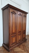 Piękna, antyczna, stylowa szafa trzydrzwiowa 