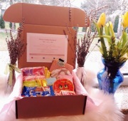 Period box podpaski tampony termofor kosmetyczka