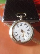 Stary zegarek kieszonkowy.