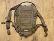 Niskoprofilowy zestaw hydracyjny Source Rider - coyote