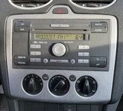 Ford Focus MK2 ramka panel radia i klimatyzacji carbon 4M51-18522-ADW