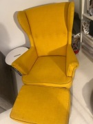 ŻÓŁTY FOTEL USZATEK Z PODNÓŻKIEM - CZEKA NA CIEBIE 