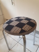 Pokrowiec na taboret z ocieplina i podbiciem średnica 35cm boczek guma