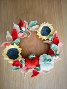 Wianek na drzwi dziergany na szydełku 