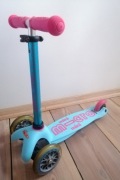 Hulajnoga Micro Mini trójkołowa niebieska na prezent Świąteczny 
