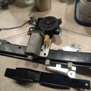 MECHANIZM PODNISZENIA SZYBY VOLVO V70 2003. Europa