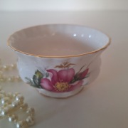 Cukierniczka porcelanowa Royal Albert 