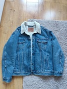 Oryginalna kurtka Levi's trucker z kożuszkiem