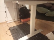 Stelaż elektryczny z regulowaną wysokością