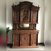 Piękny rzeźbiony kredens