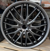 Felgi Vossen VWS-2 19" 9.5J ET27 5x114.3 – grafitowe, po regeneracji