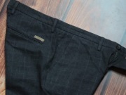 BALDESSARINI- JORCK- CHINOSY- SLIM- VINTAGE- MATERIAŁOWE- pas 83 cm