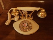 zabytkowy telefon made in japan .