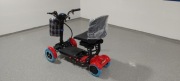 Elektryczny składany skuter dla seniorów i nie tylko.