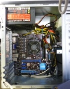 Komputer z Windows XP do starszych gier, urządzeń  – SSD, HDD