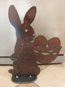 Zając wielkanocny duży 40 cm naturalnie rdzawy lakierowany