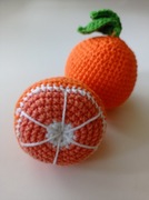 Owoce na szydełku Amigurumi, połówka pomarańczy