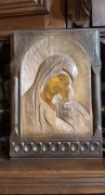 Płaskorzeźba-Matka Boska z Dzieciątkiem z lat 70