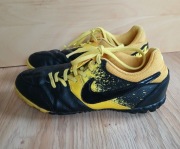 Turfy Nike dziecięce rozm. 36 czarno-żółte