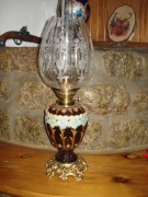 Lampa naftowa majolika