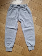 Szare spodnie dresowe * RESERVED