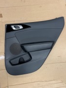 Boczek tapicerka drzwi prawy tył KIA X-CEED 83302-J7840DHE