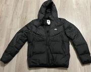 Kurtka z kapturem Rozmiar M Nike Storm-FIT Windrunner Kapuzenjacke F010
