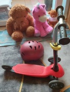 hulajnoga trzykołowa i kask i pluszaki :) 200 zł :)
