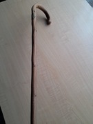 Klasyczny Wanderstock czyli laska turystyczna.