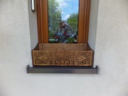 Skrzynka parapetowa na doniczki