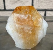 Podgrzewany ametyst grzany kamień minerał kryształ