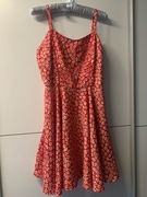 Czerwona letnia sukienka w kwiaty New Look rozmiar M