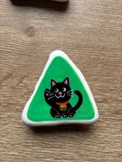 Maneki Neko, kot szczęścia , magnes na lodówkę, malowany kamień