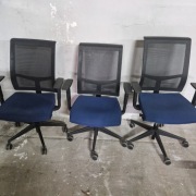 krzesło obrotowe Eva II firmy NARBUTAS