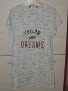 T-shirt z cekinami  r.158