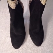 Buty z cholewką i zamkiem  na obcasie rozmiar 37 SOLO FEMME