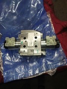 Zawór jazdy przód tyl nowy kupiony nie trafnie. Manitou MT  52760593,702639