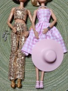 2 zestawy ubranek dla lalki Barbie 