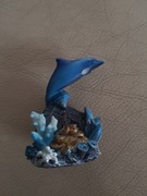figurka delfin skrzynia skarbów